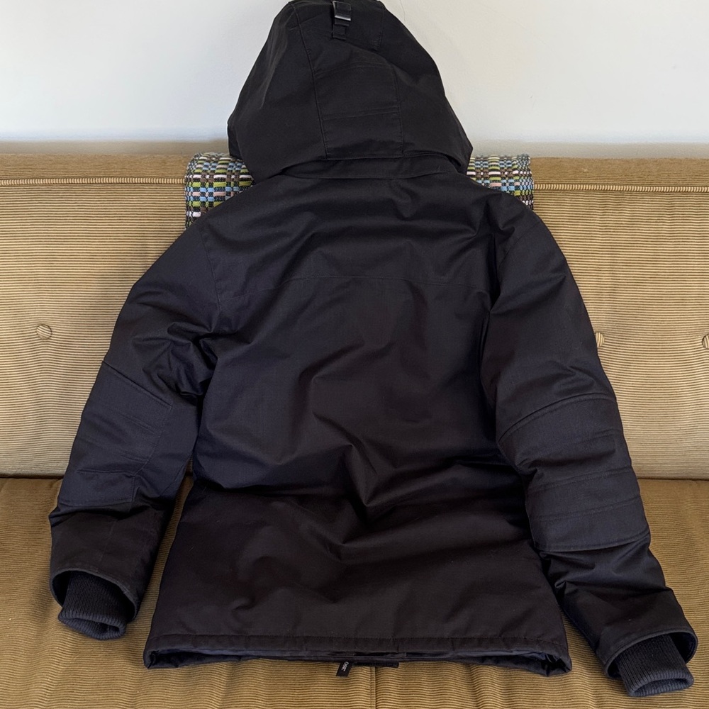 Canada Goose Windermere Black Label Coat - Authentic. XS/TP, but could fit a S. - Picture 13 of 16